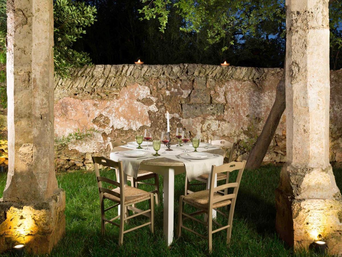 Locanda Martino Taviano  Exterior photo